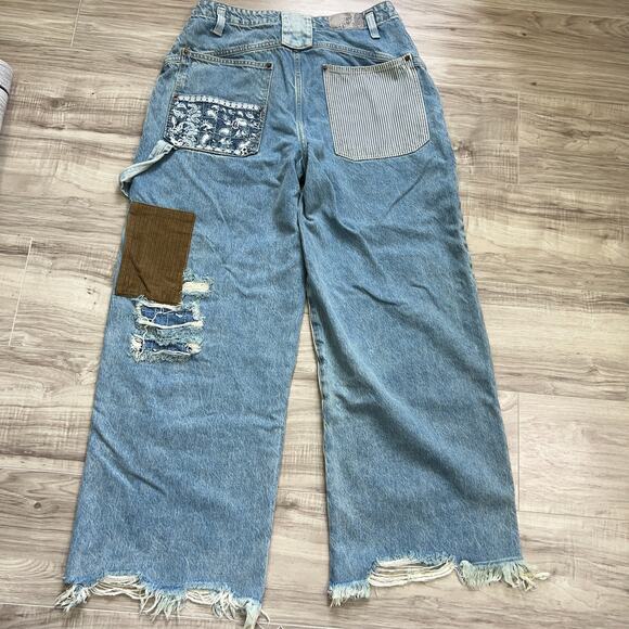 Free People We The Free Popular Demand Patched Jeans Size 30 - Picture 2 of 16
